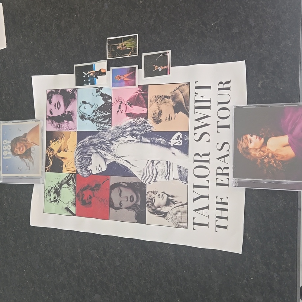 Taylor Swift‎ Eras Tour Fan Bundle